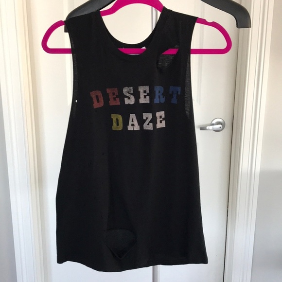 💕x2HP💕Desert daze distressed muscle tank - Picture 3 of 7